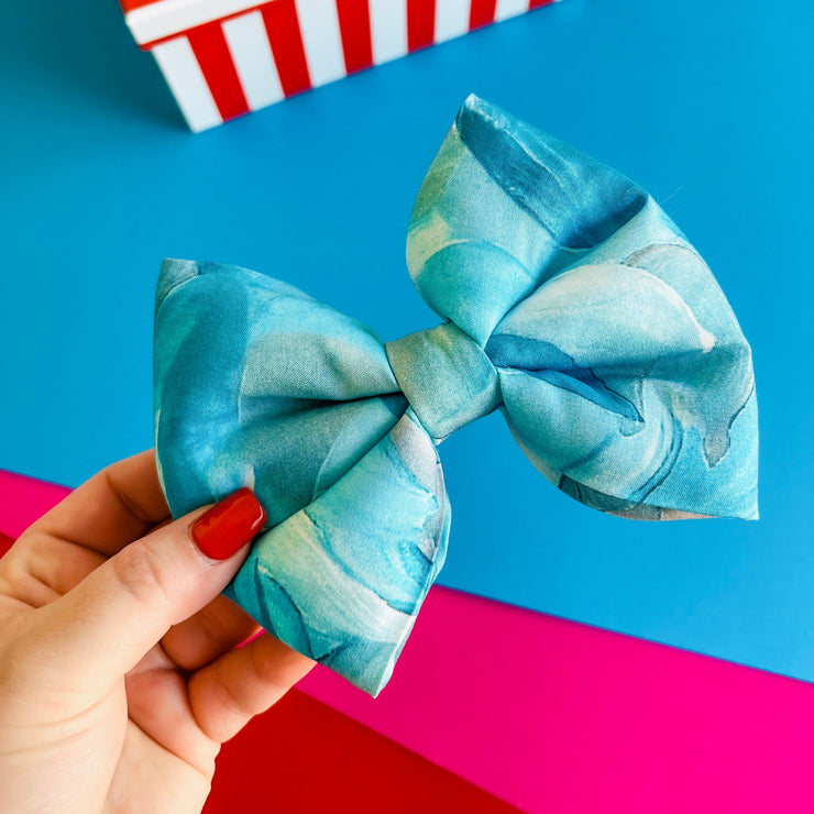 Oceania - Handmade Bow Tie